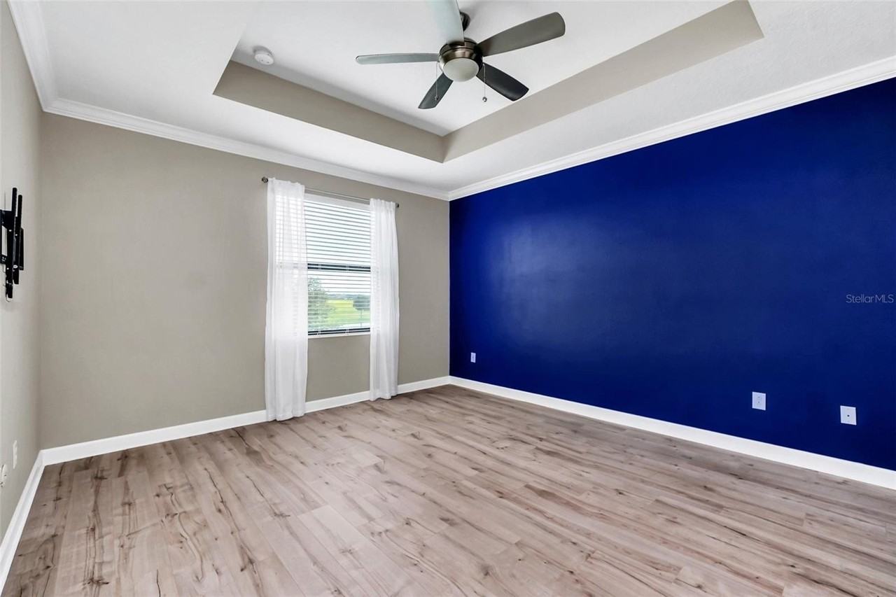 1344 Royal St George Blvd - Photo 4 of 15