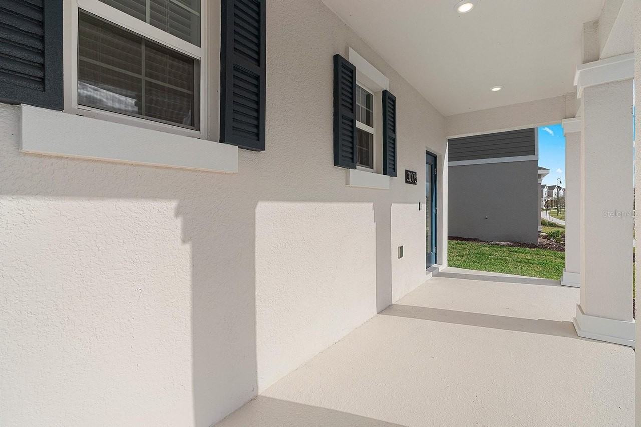 3075 Addison Blvd - Photo 2 of 40