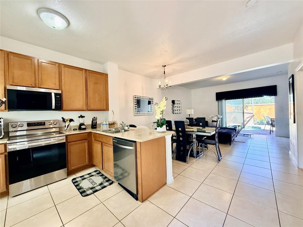 4548 Alberto Cir - Photo 4 of 19