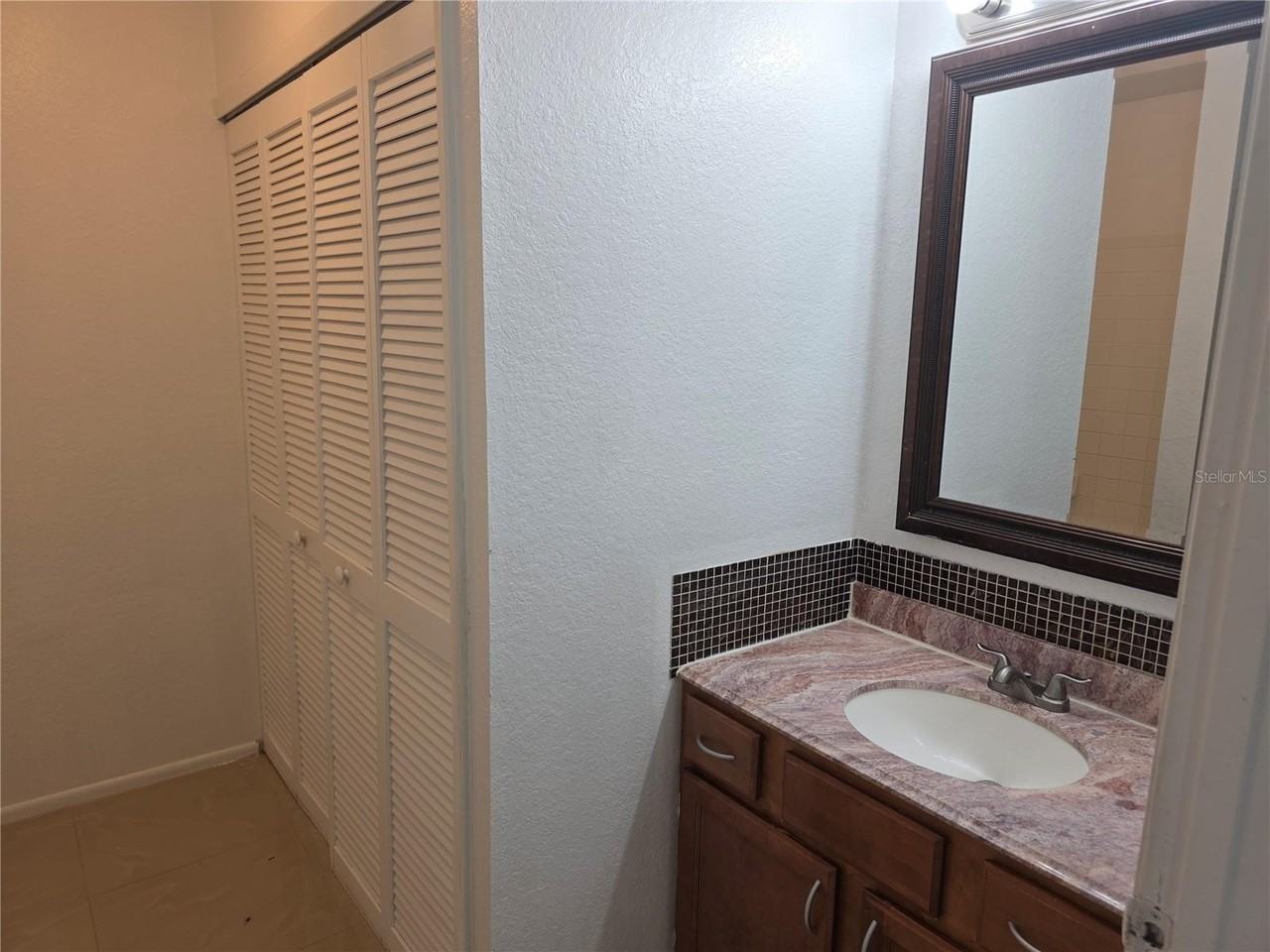 7867 Sugar Bend Dr #7867 - Photo 6 of 16