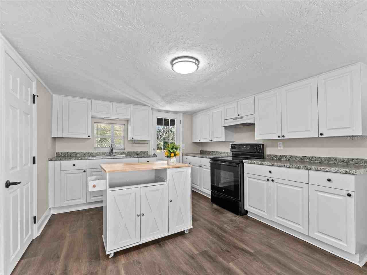3622 E Mohawk Ave - Photo 5 of 19