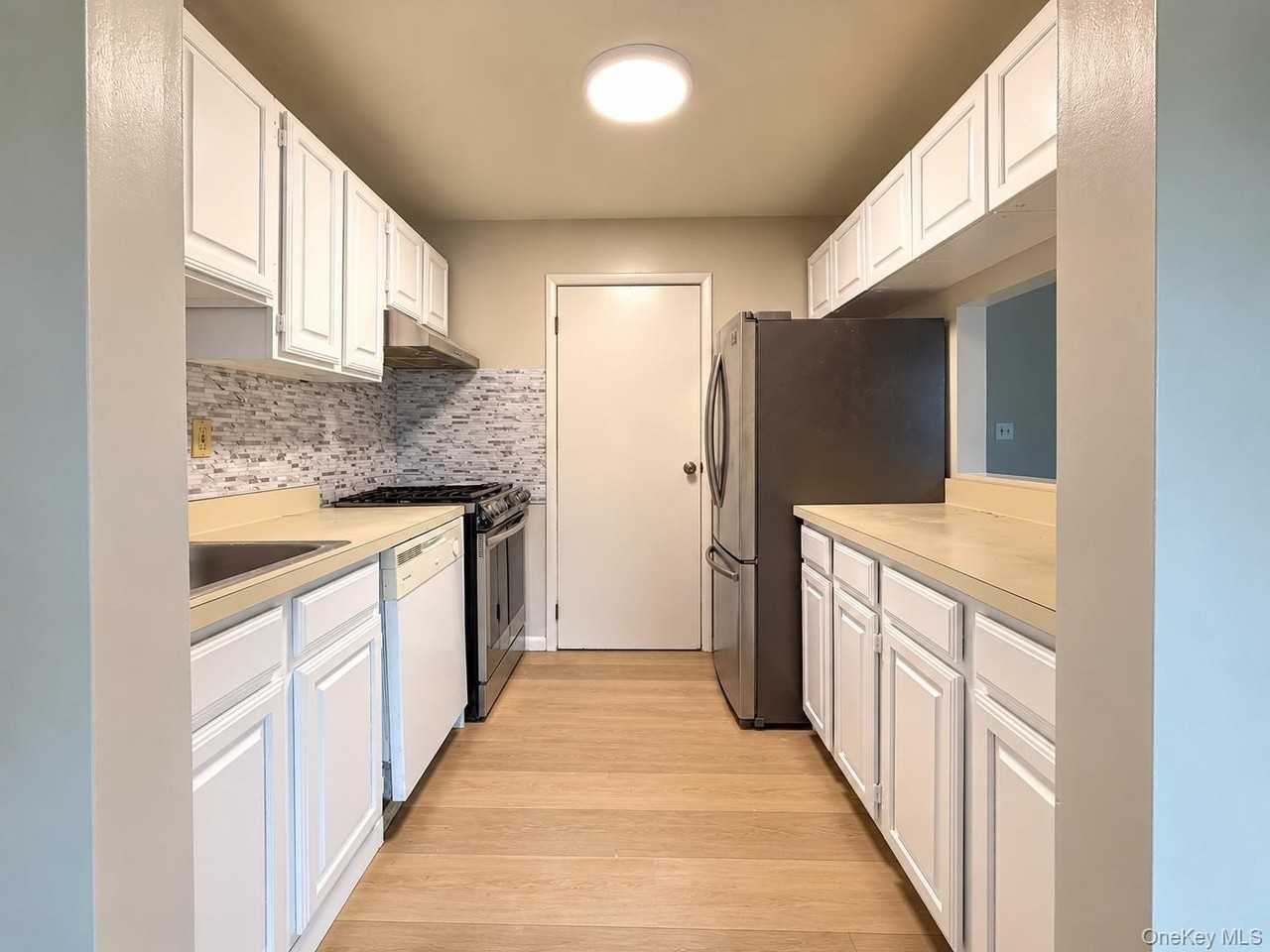 326 Concord Ln - Photo 6 of 12
