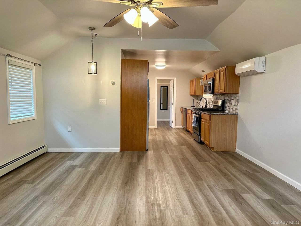 38 Glenmere Ave #B - Photo 3 of 13