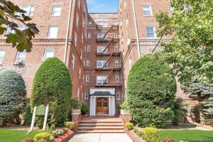 featured image of 55 Grand Ave #2A