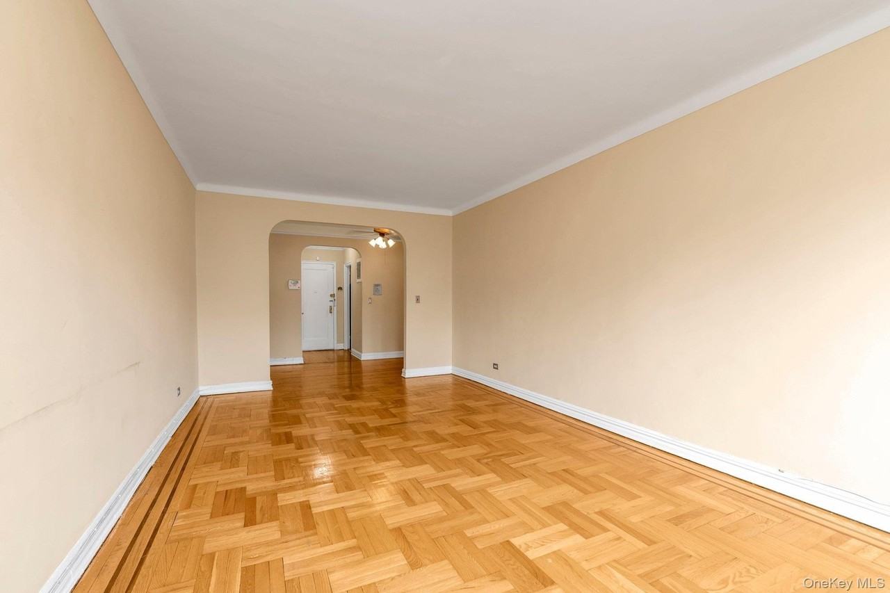55 Grand Ave #2A - Photo 3 of 15