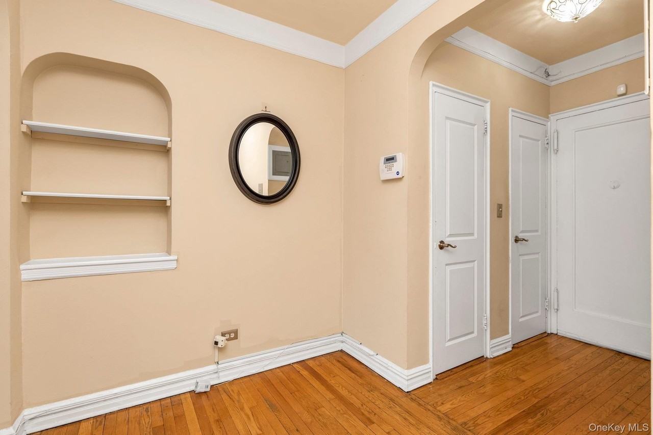55 Grand Ave #2A - Photo 5 of 15
