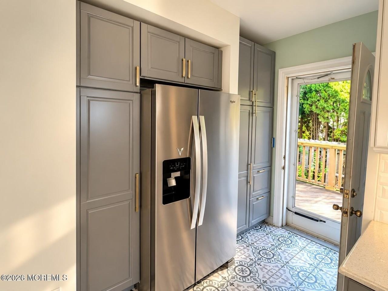 36 Tower Hill Ave - Photo 4 of 10