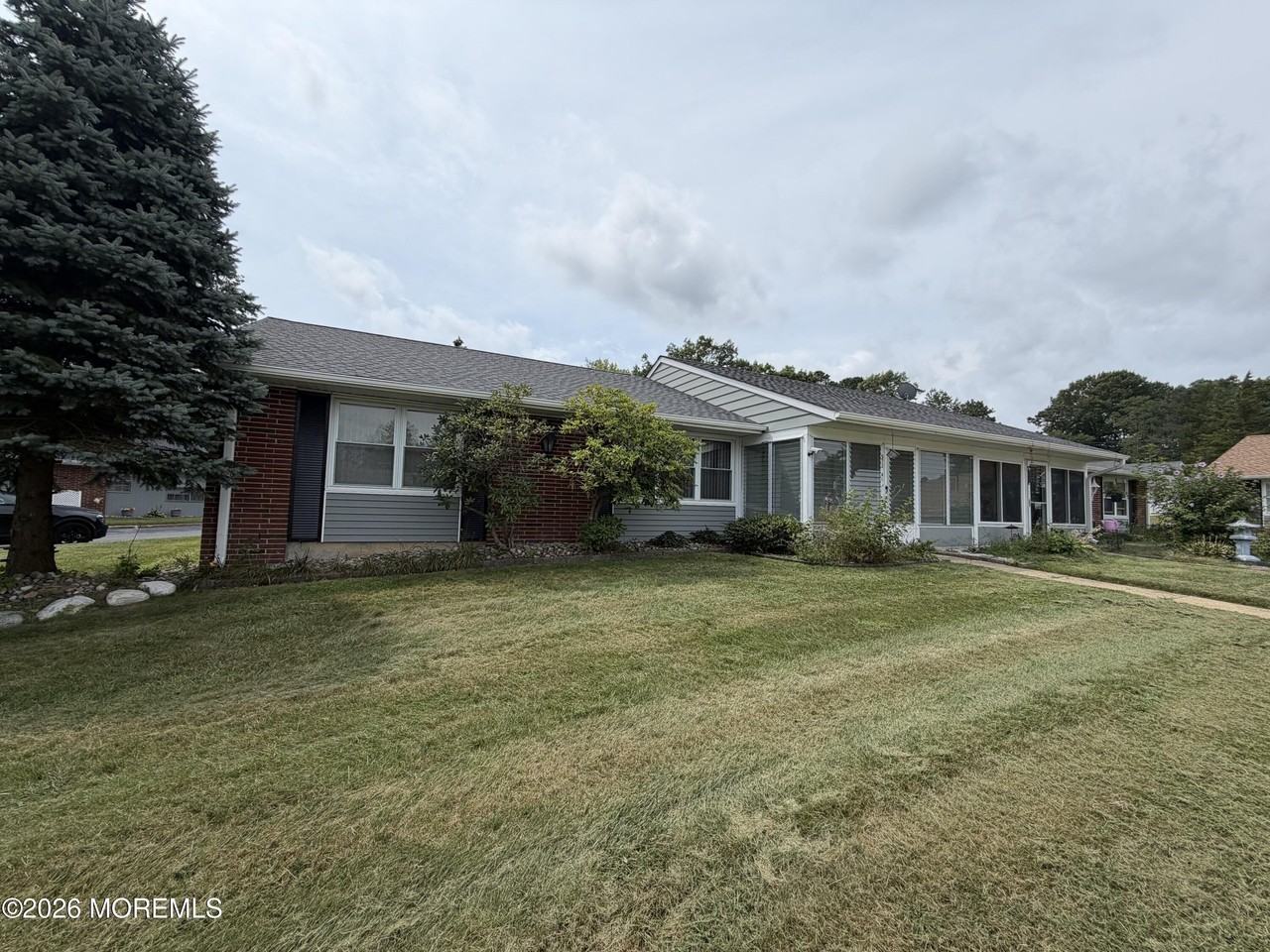 572A Sheffield Ct - Photo 6 of 37