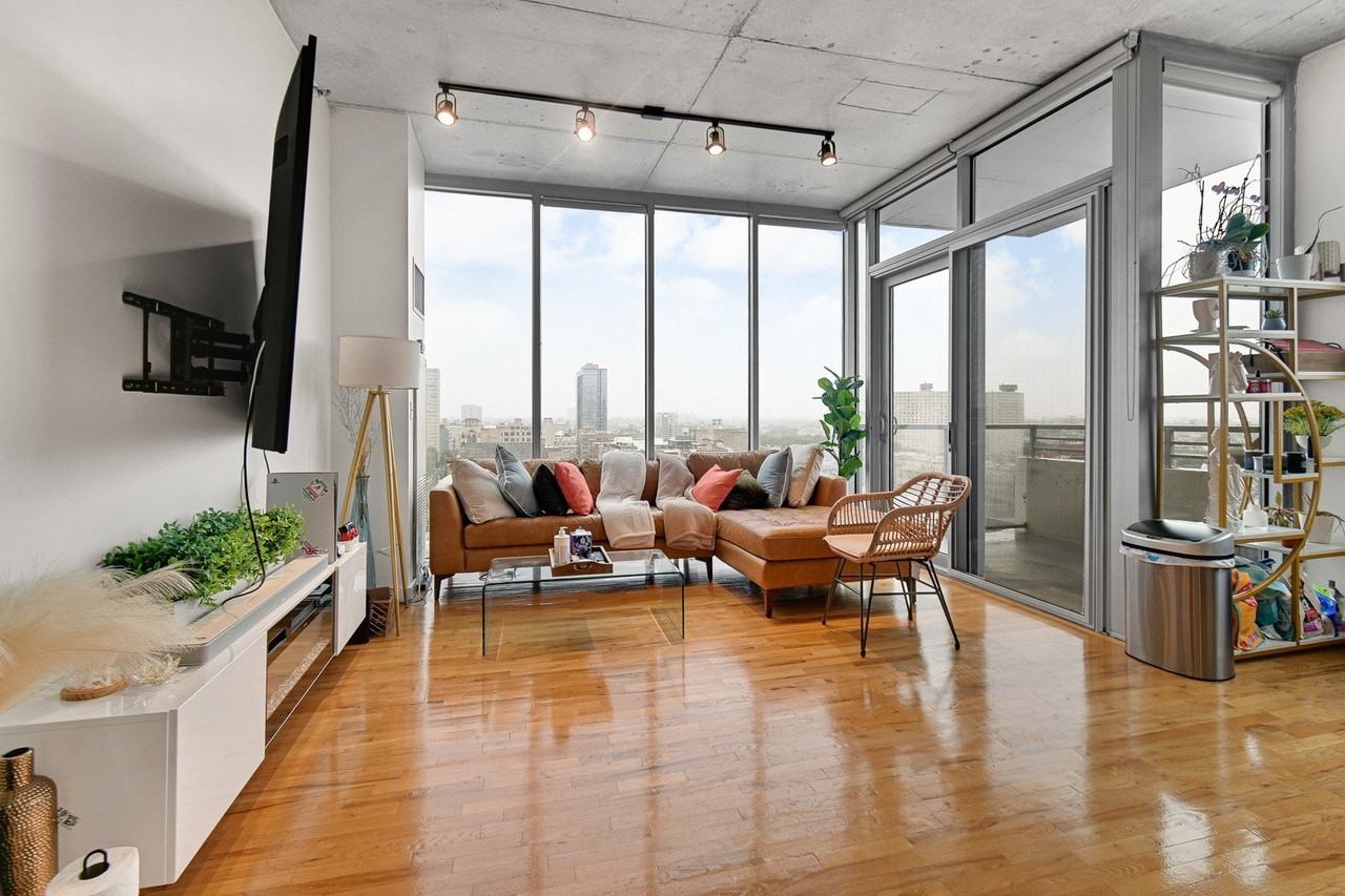 1720 S Michigan Ave #1210 - Photo 5 of 22