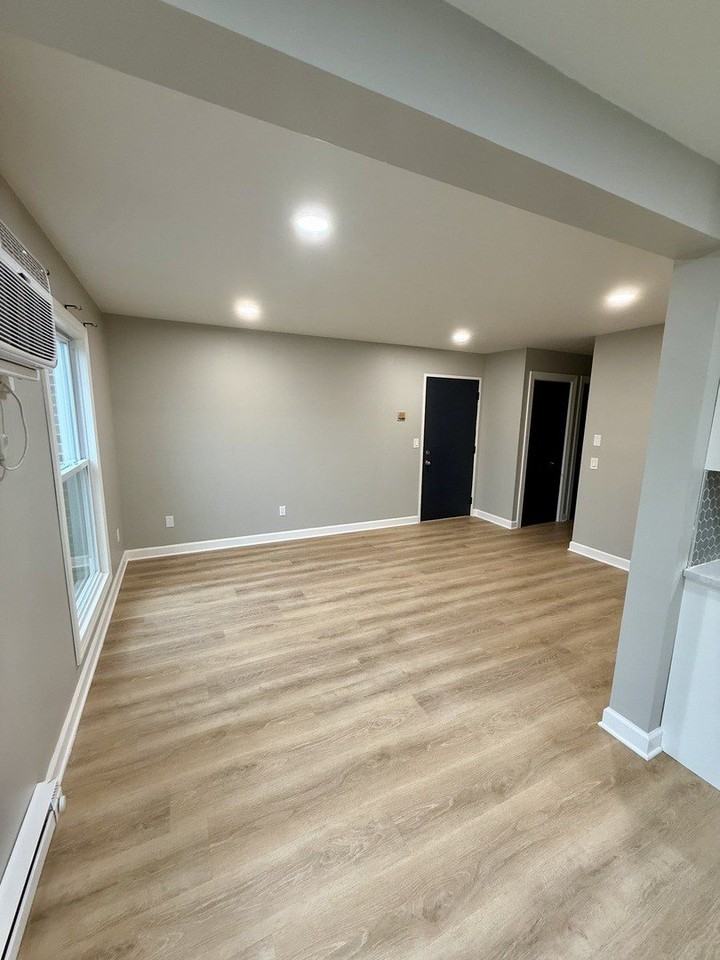 405 E Reed St #3 - Photo 6 of 10