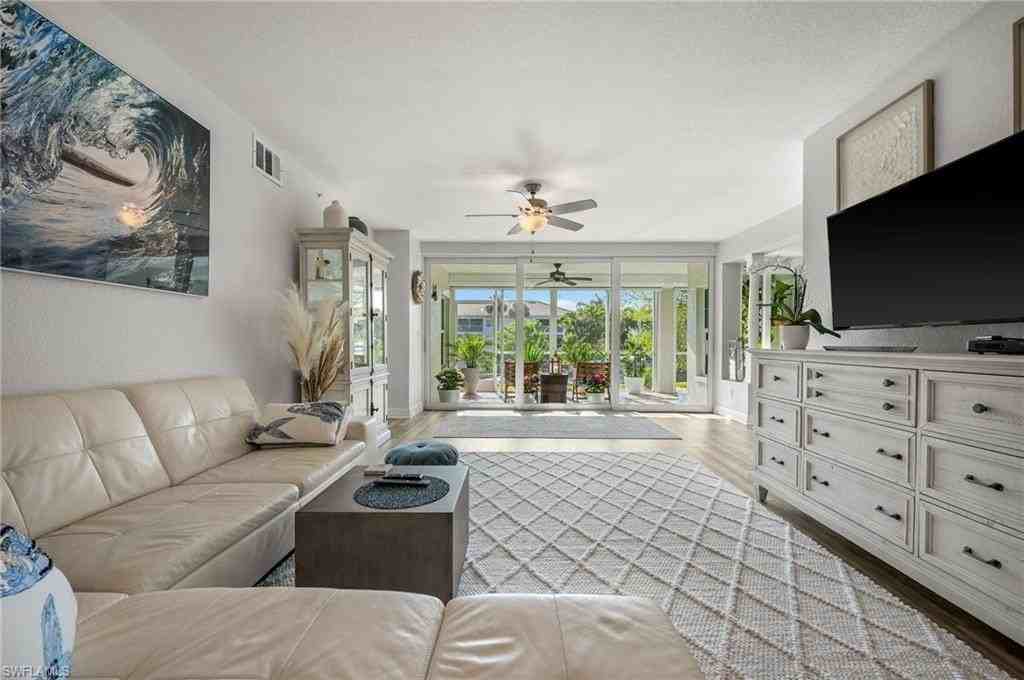 6855 Satinleaf Rd S #103 - Photo 4 of 26