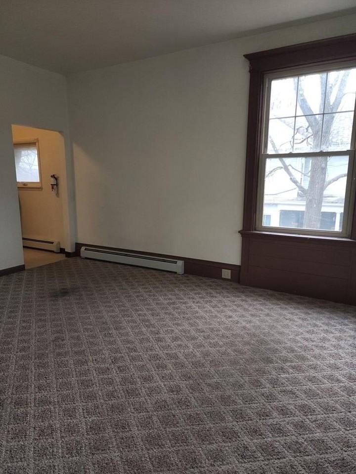 72 #1A College Ave - Photo 2 of 3