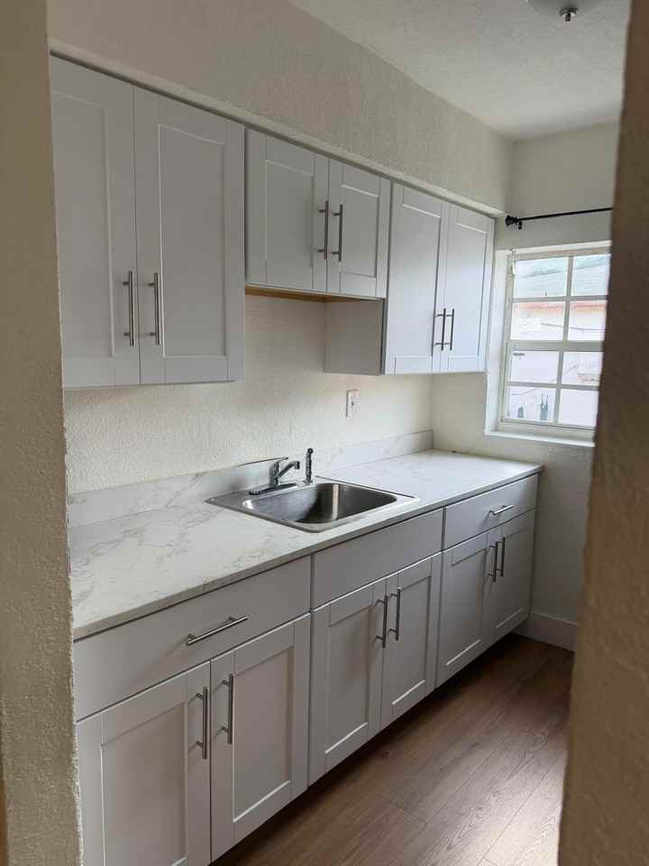 Nw 34th St - Photo 4 of 10