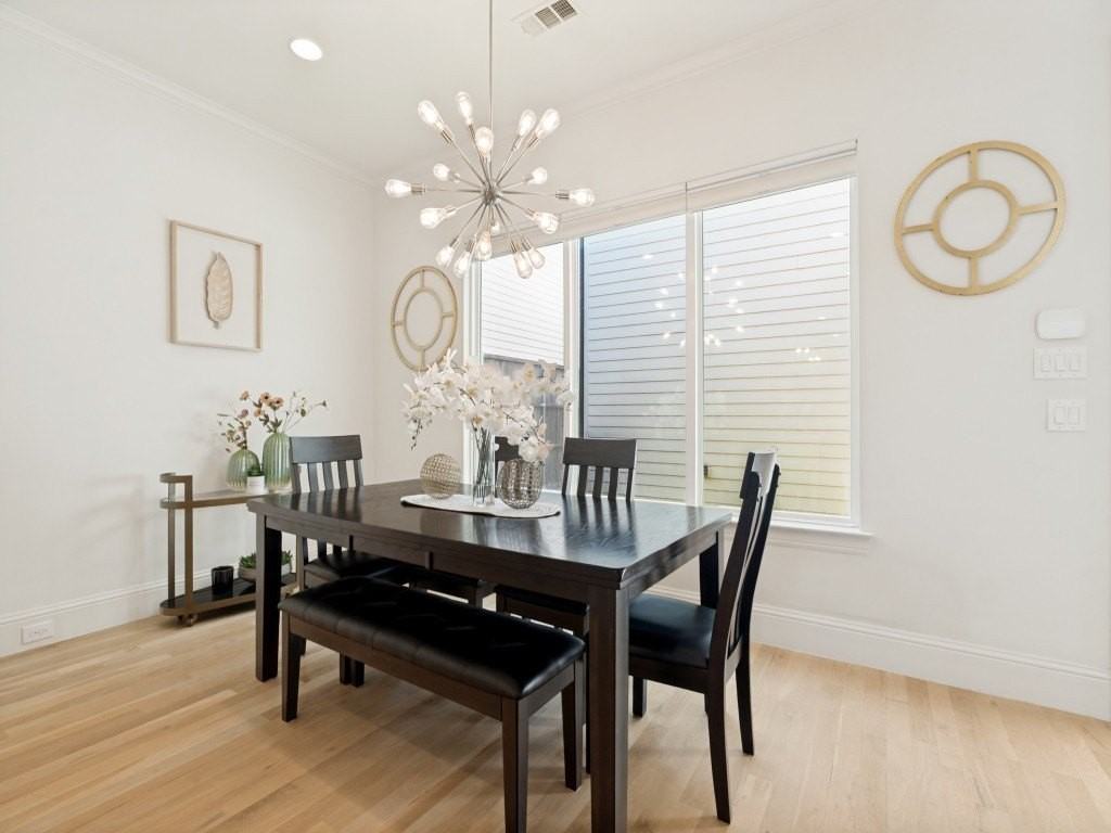 732 W 7th St - Photo 6 of 25