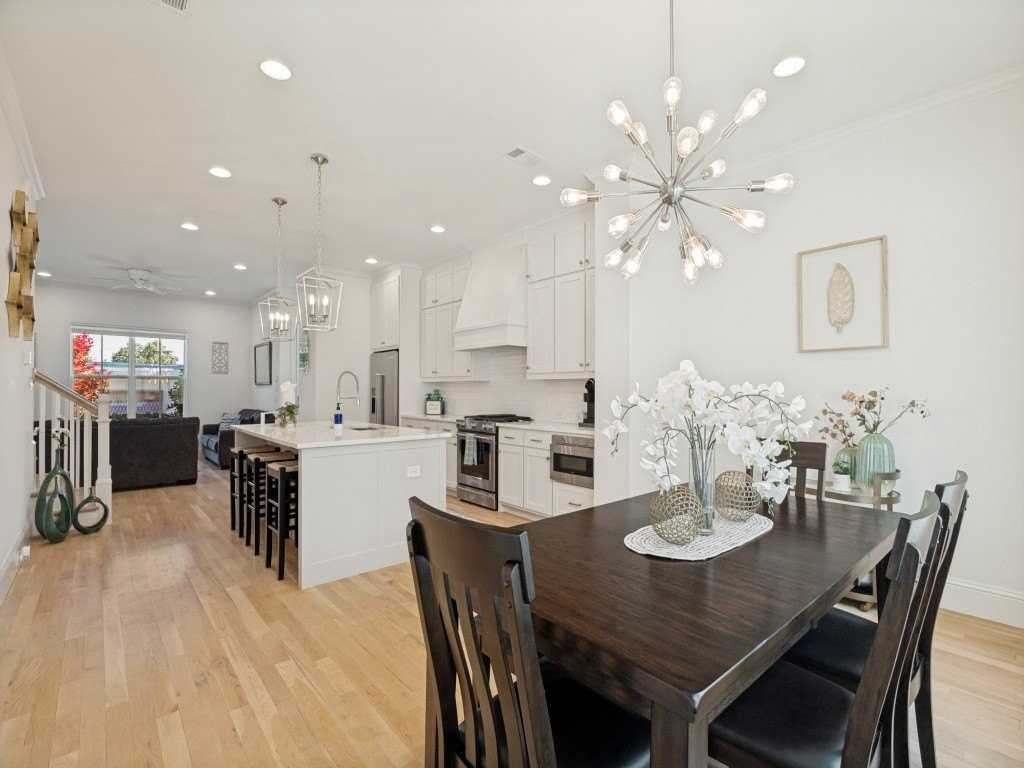 732 W 7th St - Photo 7 of 25