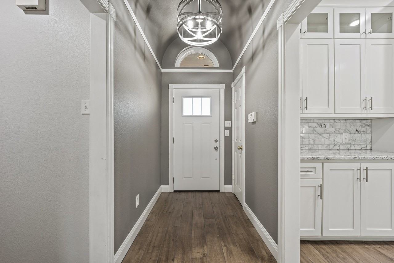 3505 Fox Meadows Dr - Photo 7 of 28