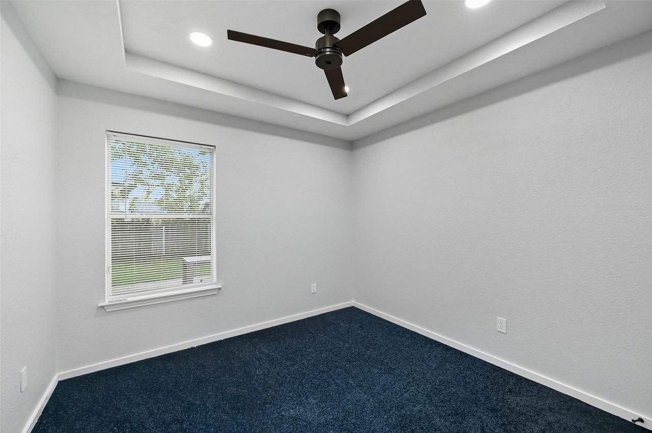 2507 Silvermeadow Ln - Photo 7 of 16