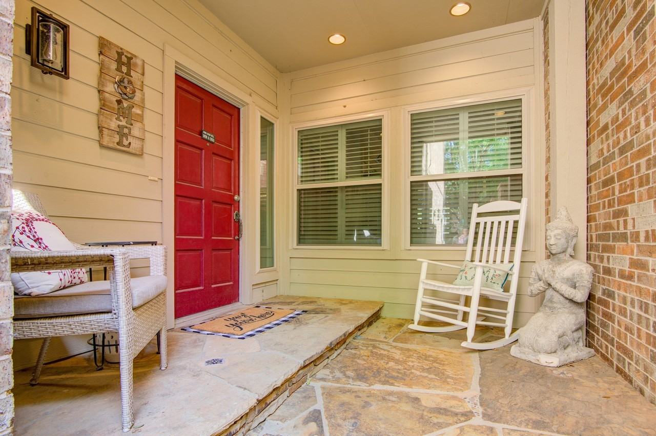 6840 E Northwest Hwy - Photo 3 of 37