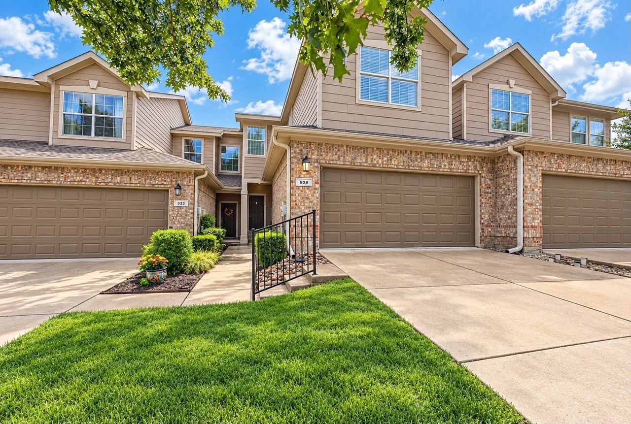 936 Cypress Creek Dr - Photo 3 of 38