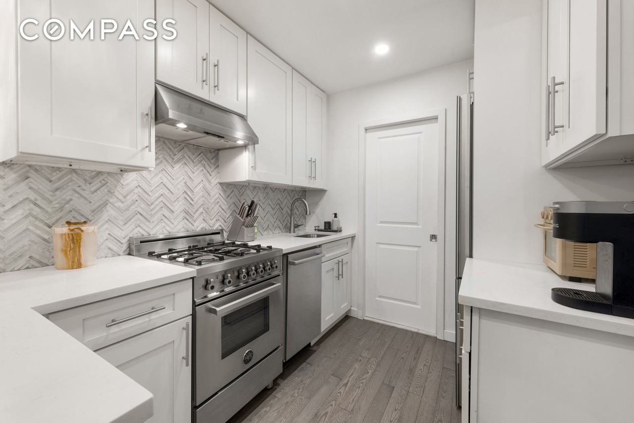 143 Sullivan St #G4 - Photo 4 of 6