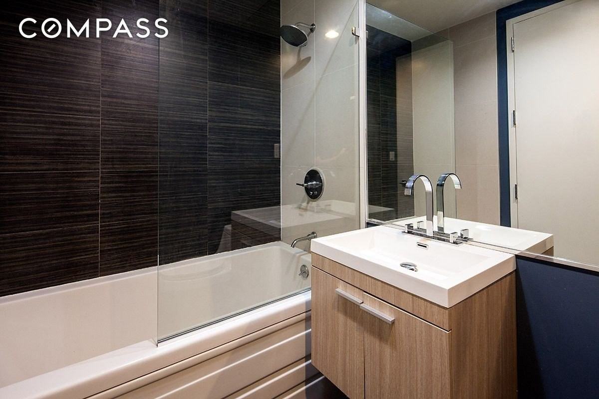 315 Greene Ave #2A - Photo 5 of 5