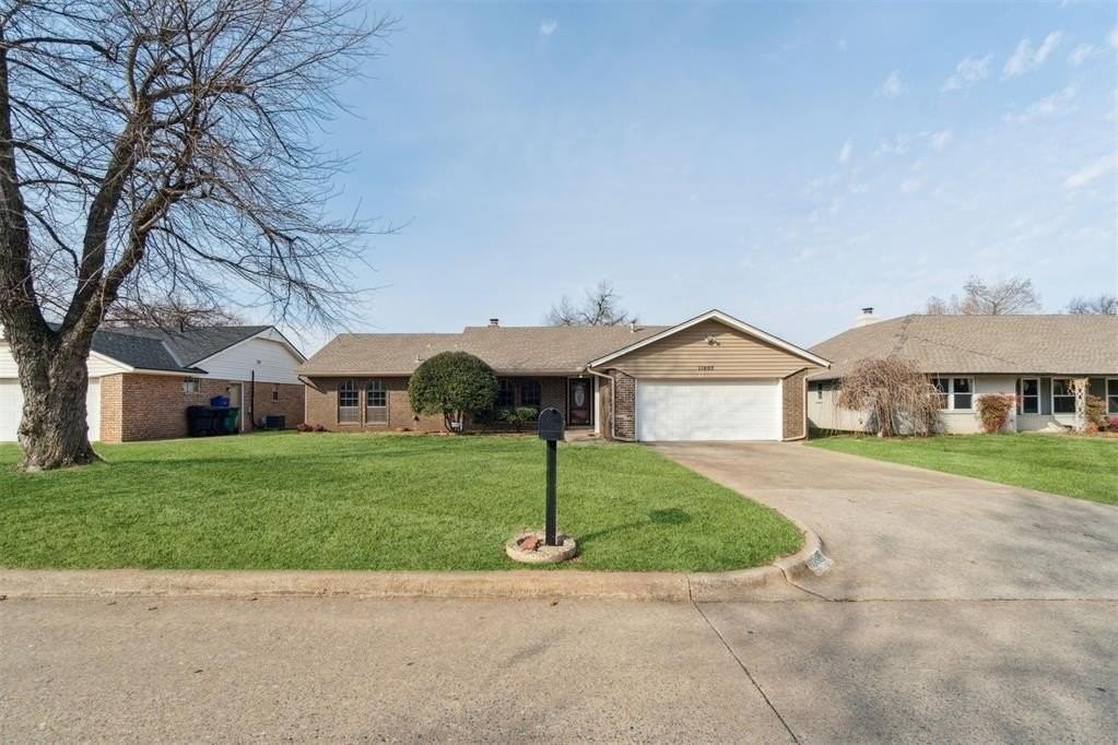 11805 Ashford Dr