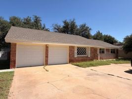 featured image of 3214 W Golf Course Rd