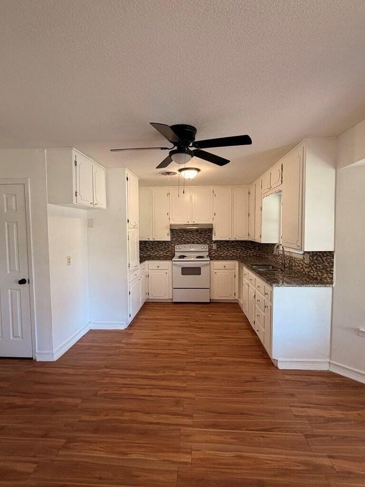 3214 W Golf Course Rd - Photo 4 of 13