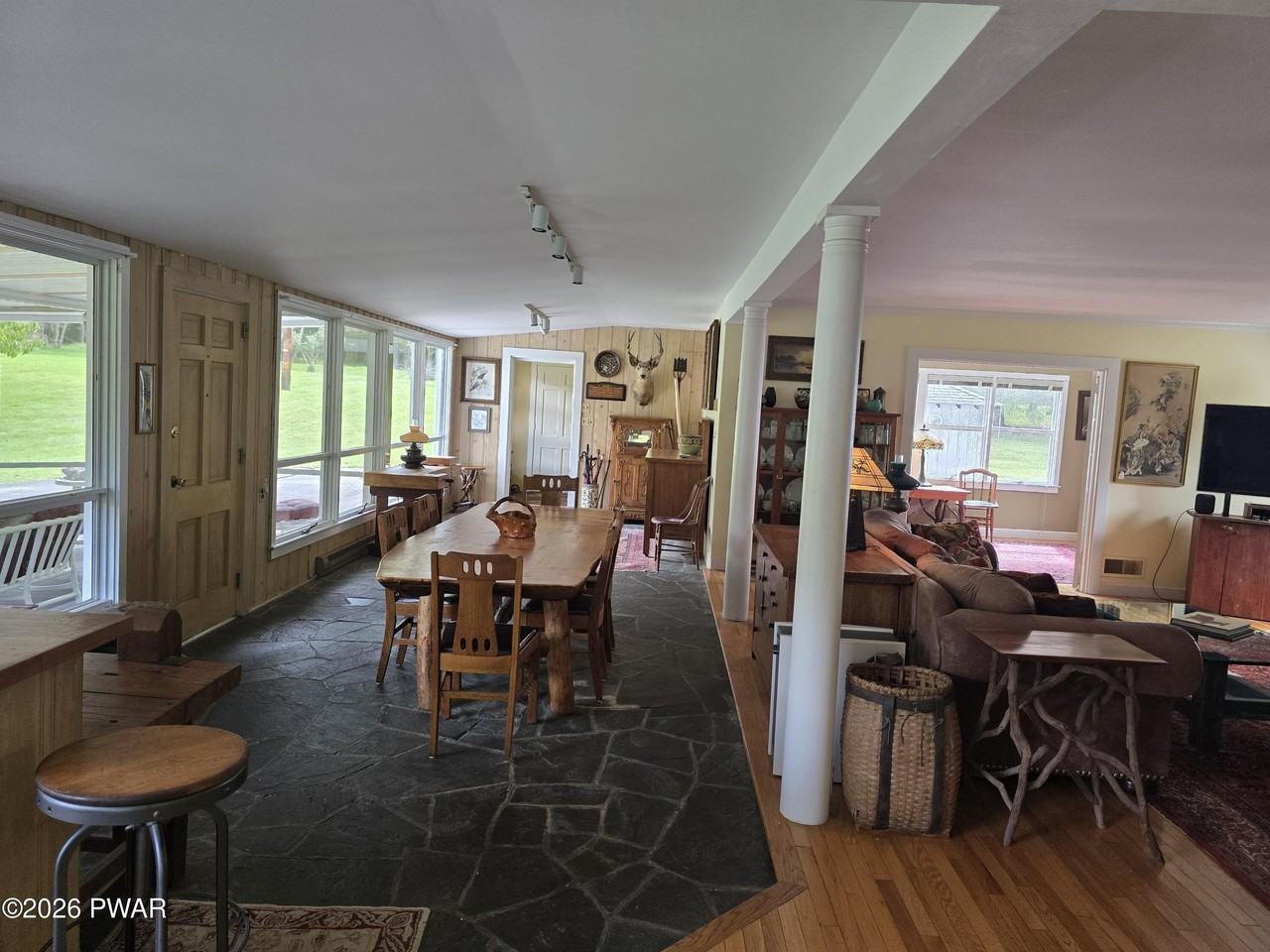 306 Springbrook Rd - Photo 7 of 37