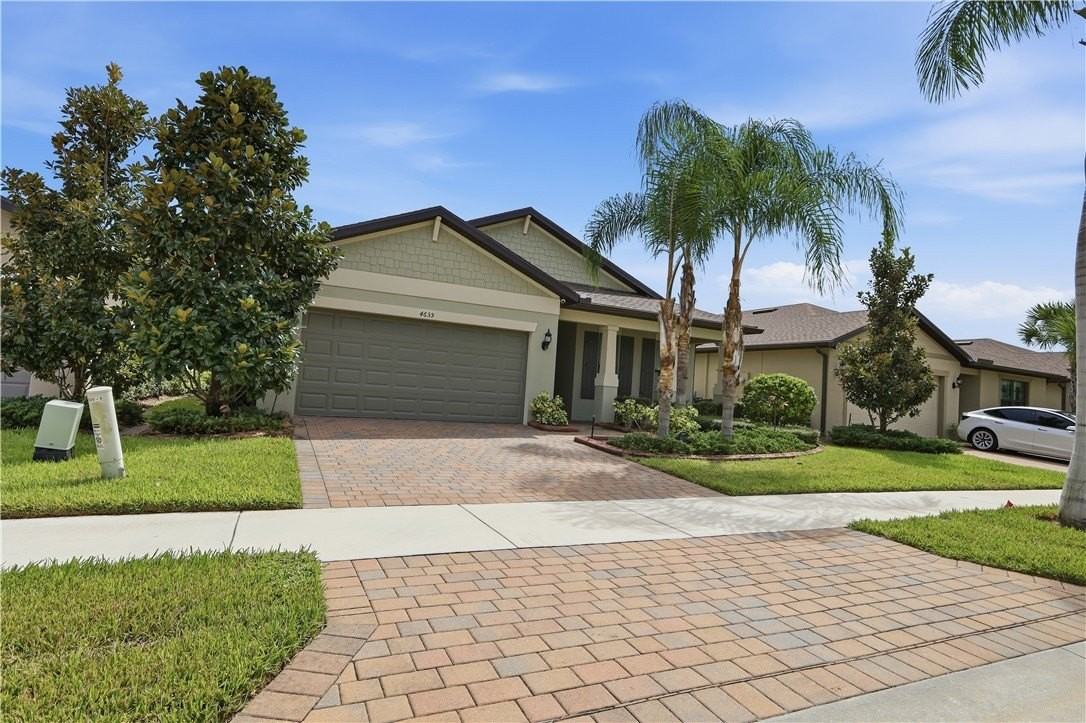 4635 Indigo Way - Photo 3 of 36