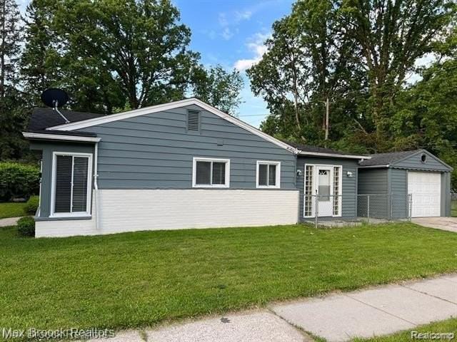 28177 Fairfax St - Photo 2 of 2
