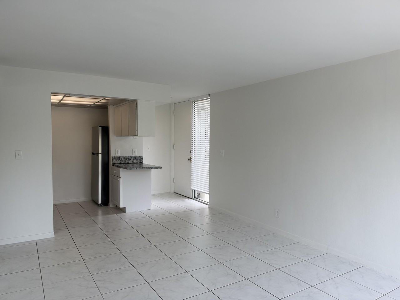 100 Se 21st St #1-8 - Photo 2 of 18