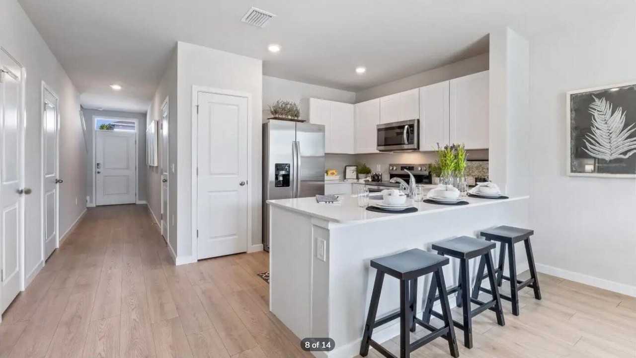 8225 Everly Preserve Dr - Photo 4 of 31