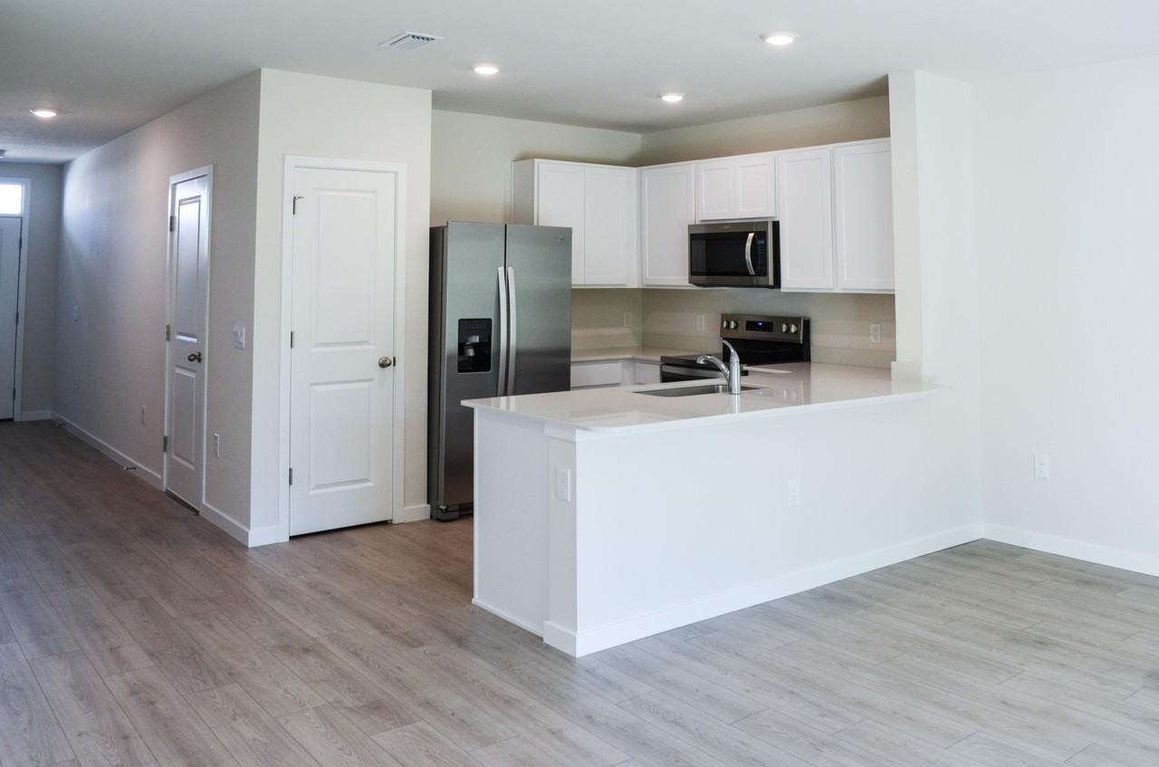 8225 Everly Preserve Dr - Photo 6 of 31