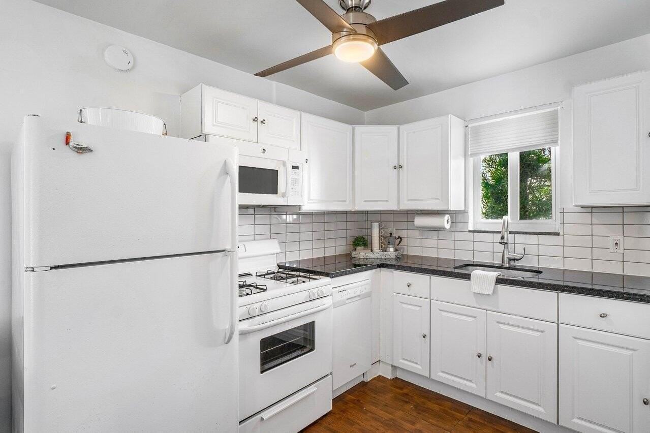 412 Ne 7th Ave #A - Photo 2 of 9