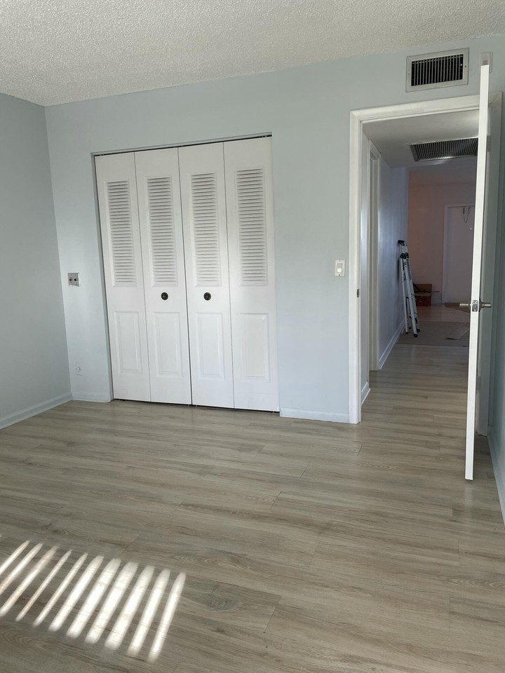 3034 Ellesmere B #3304 - Photo 6 of 27