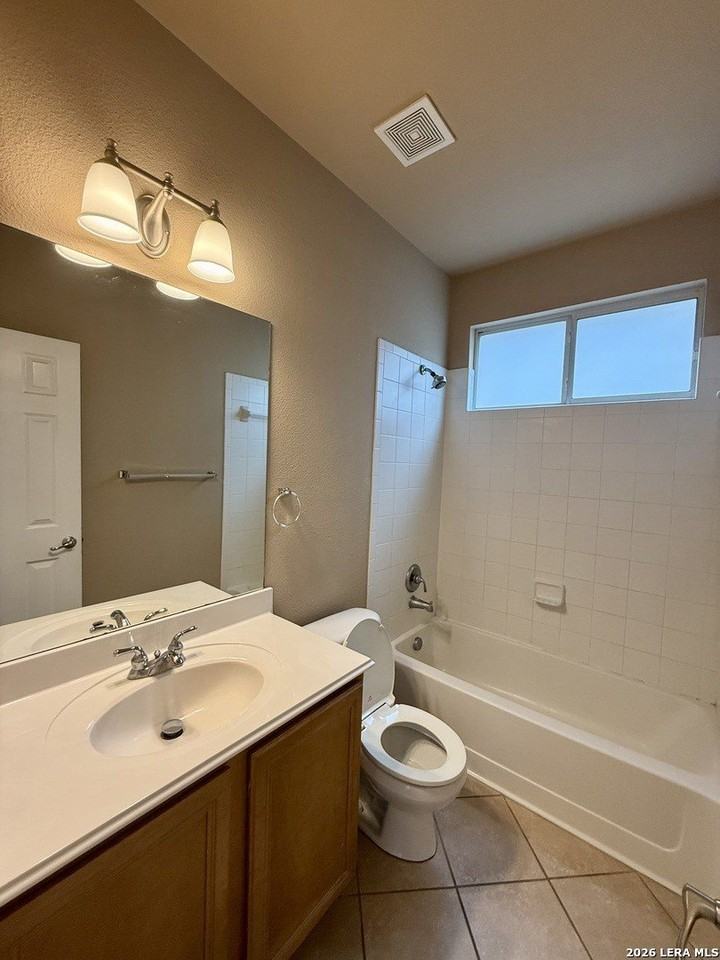 23027 Fairway Brg - Photo 5 of 10