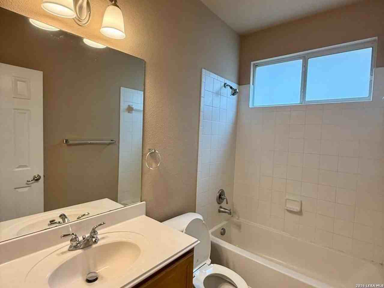 23027 Fairway Brg - Photo 6 of 10