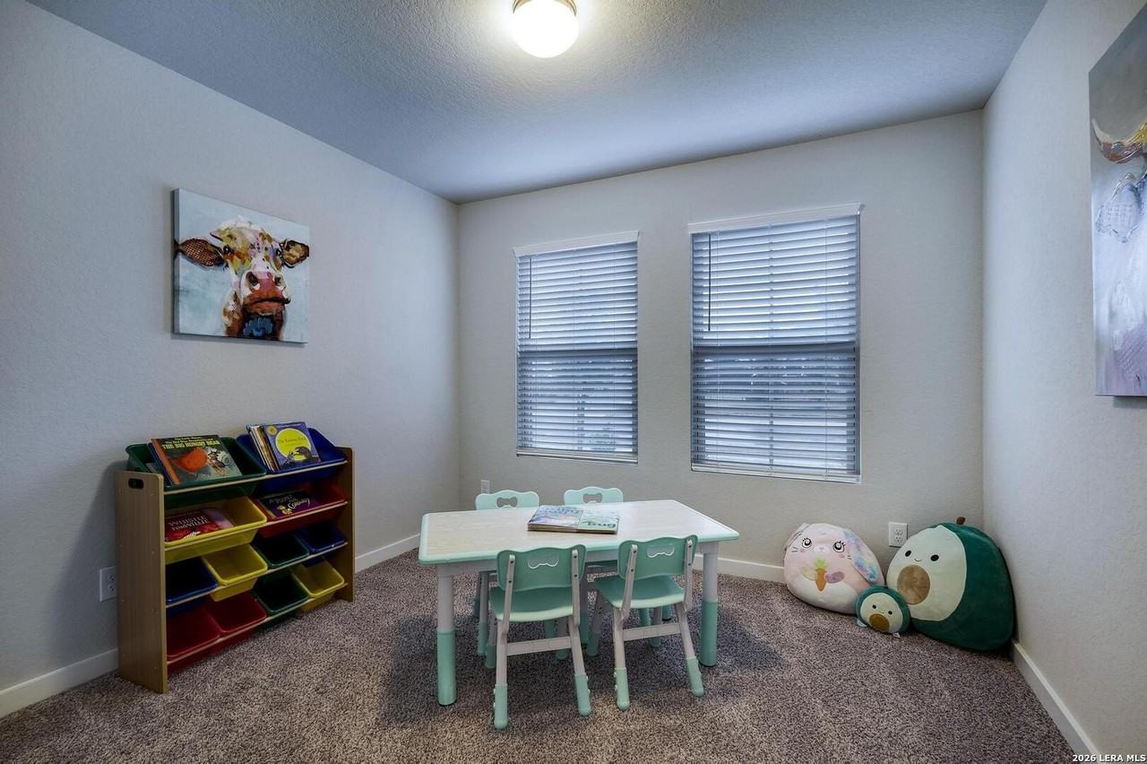 6910 Shiraz Way - Photo 5 of 27