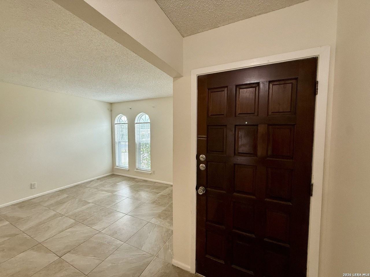 4214 Eagle Nest - Photo 5 of 49