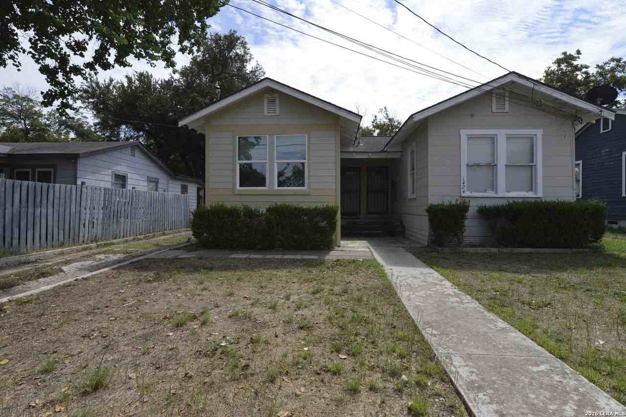 1426 N Center - Photo 2 of 13