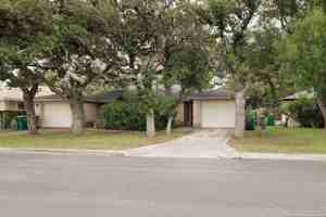 featured image of 411 N Plant Ave
