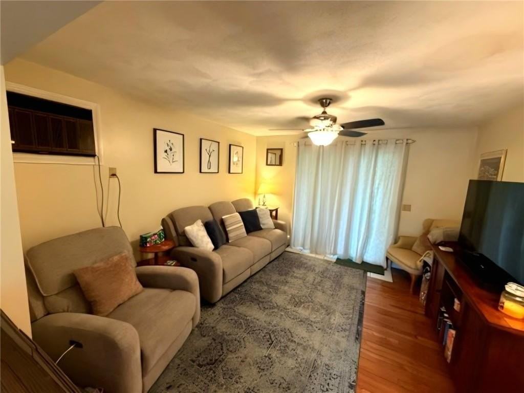 1 Friendship Ln - Photo 3 of 14