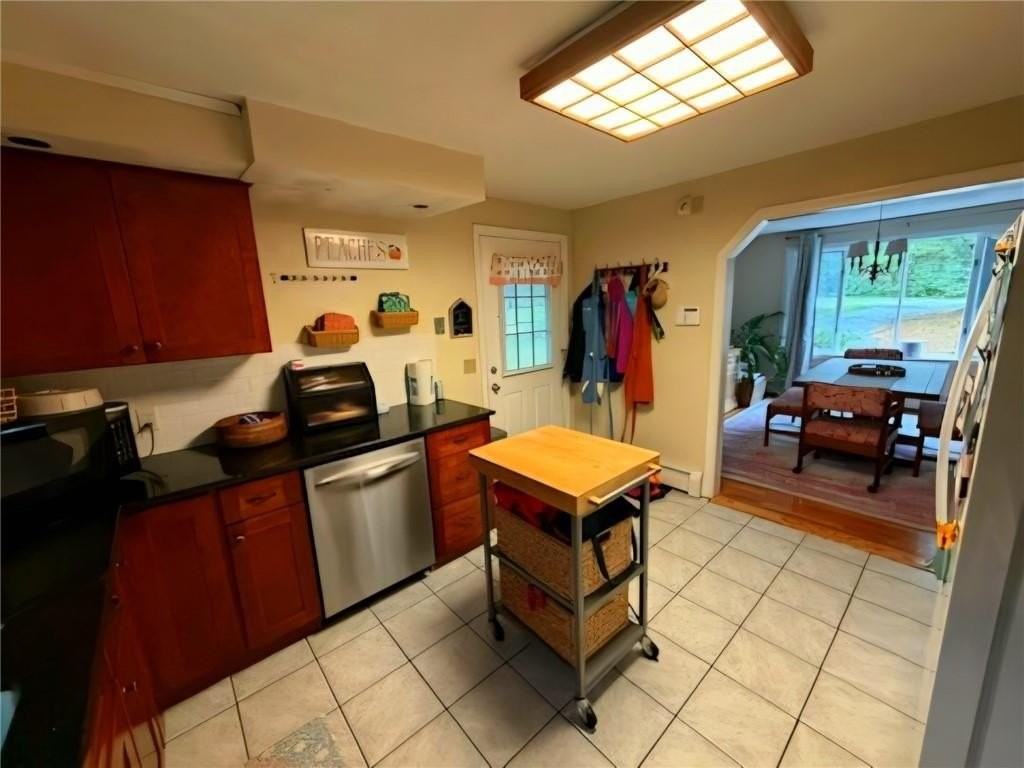 1 Friendship Ln - Photo 6 of 14