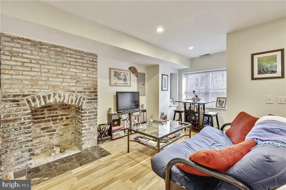 415 Q St Nw #B - Photo 2 of 8