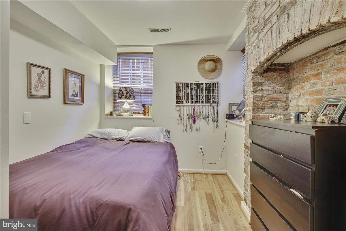 415 Q St Nw #B - Photo 3 of 8