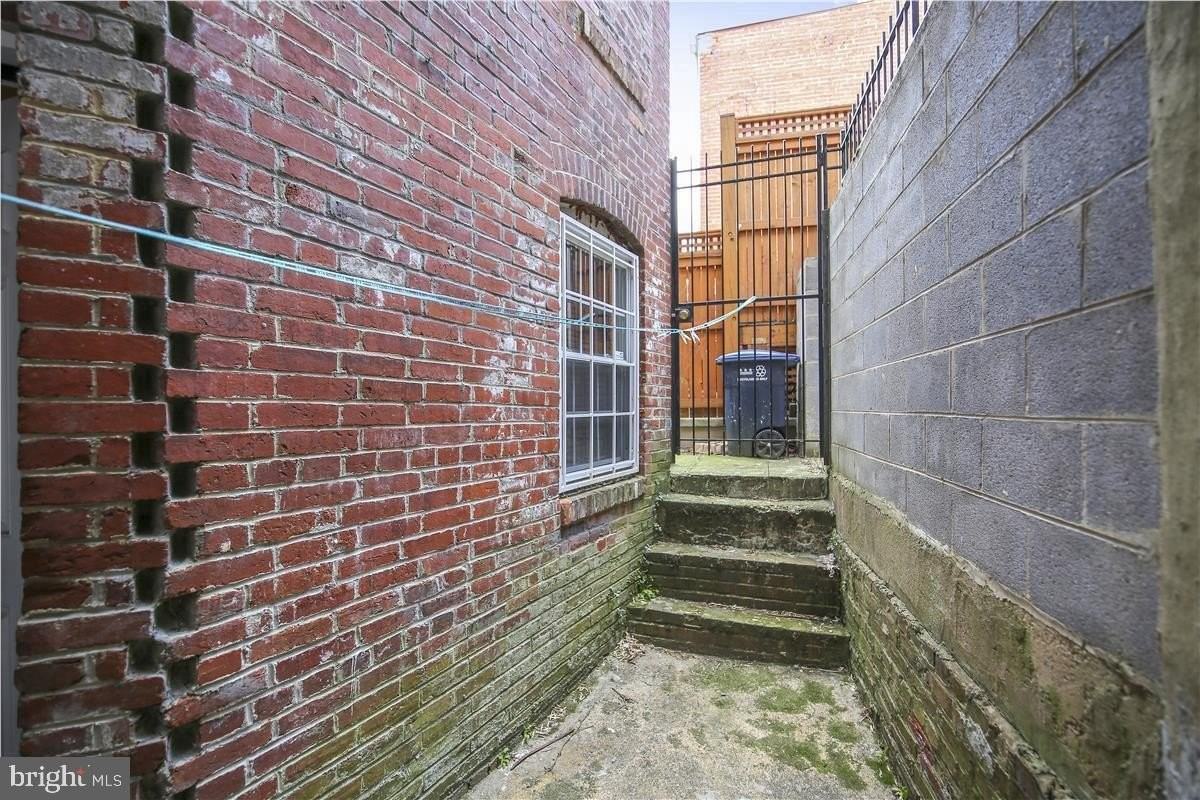 415 Q St Nw #B - Photo 4 of 8