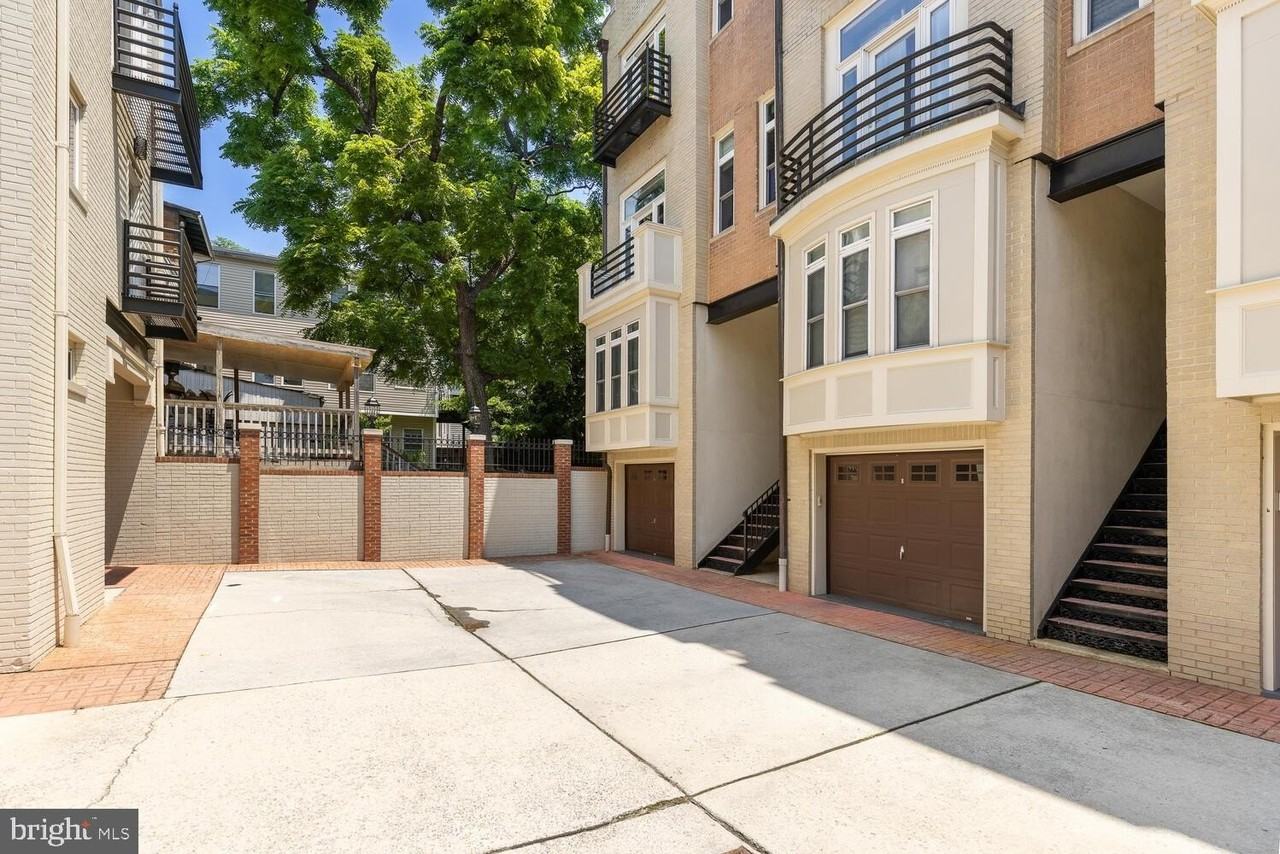 1328 Park Rd Nw #D - Photo 4 of 14
