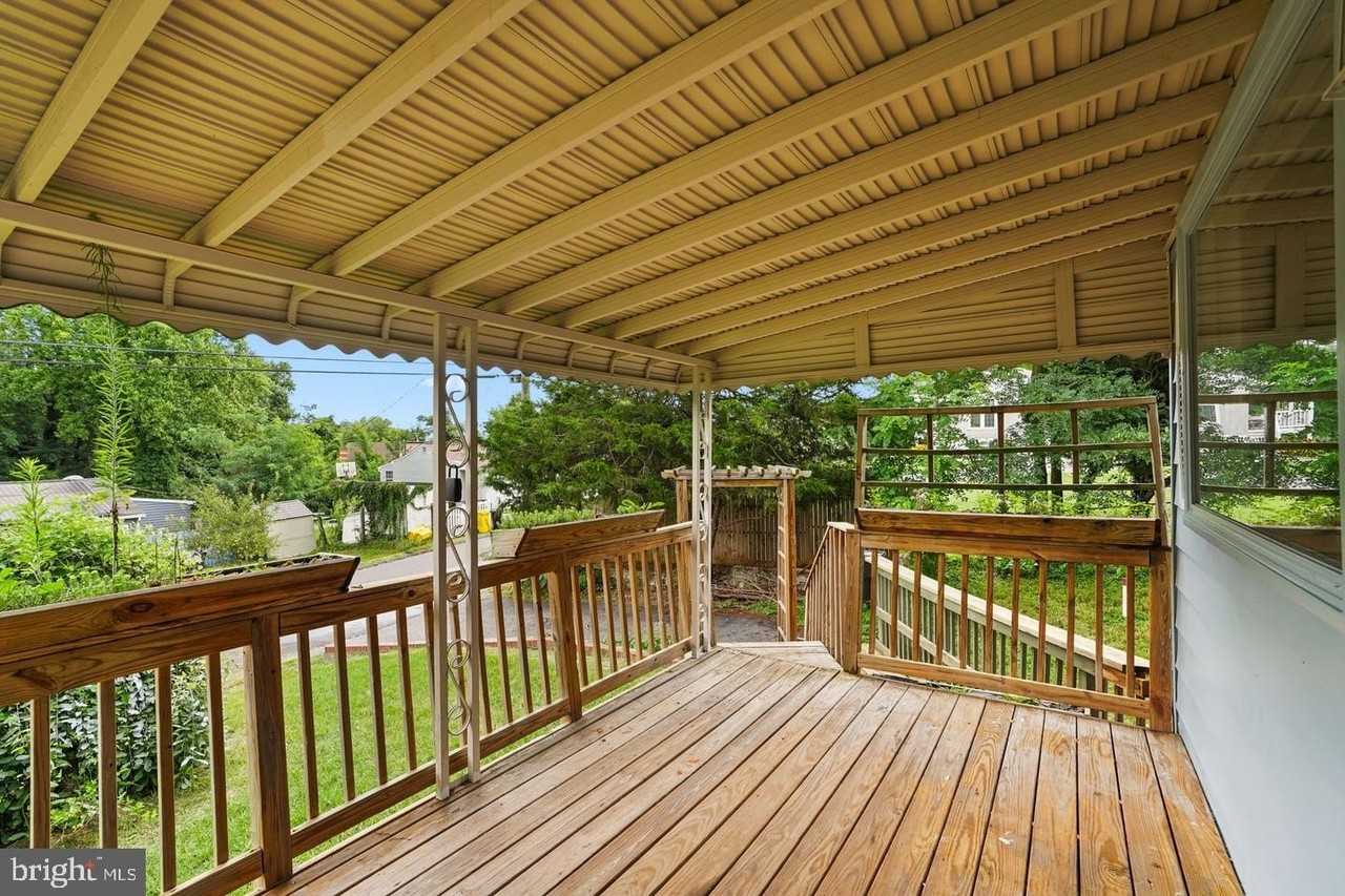 1209 Gloria Ave - Photo 4 of 45
