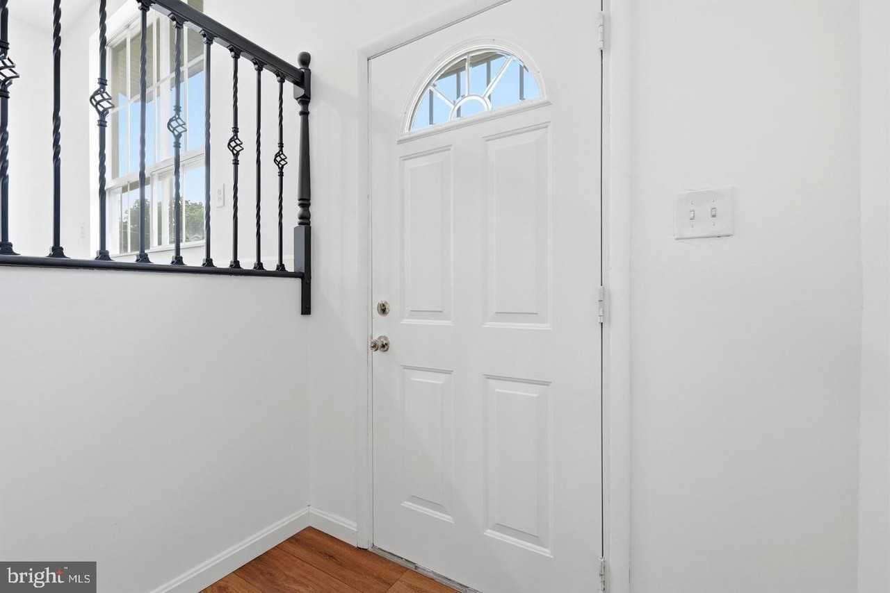 6741 Kincheloe Ave - Photo 6 of 42